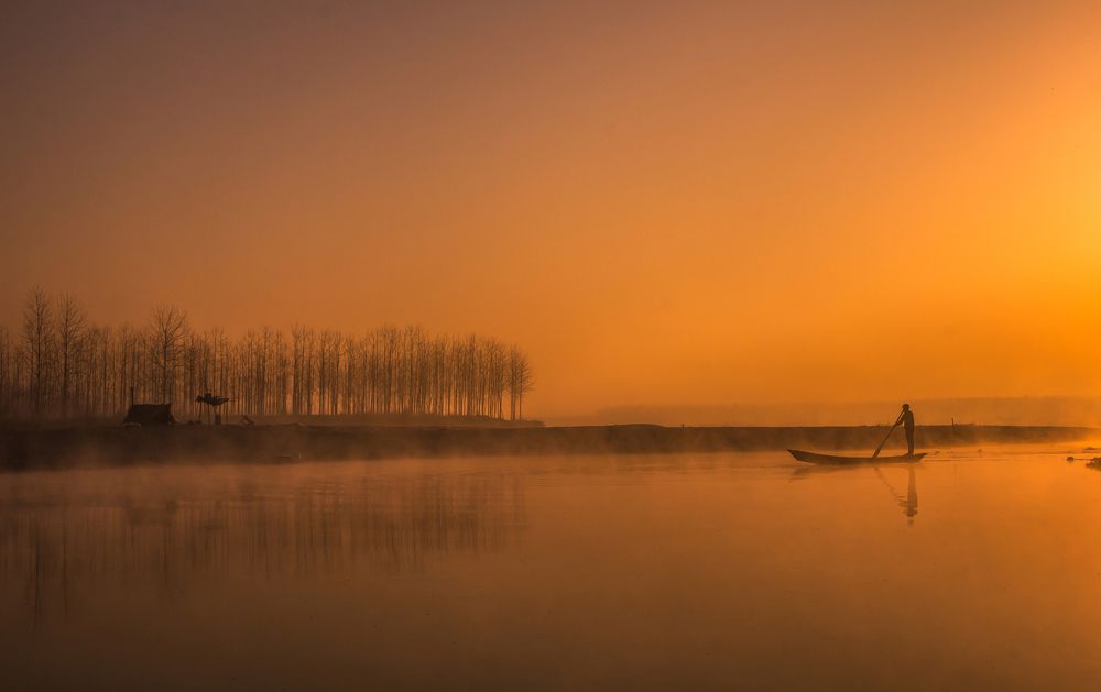 Journey towards the mysterious island...