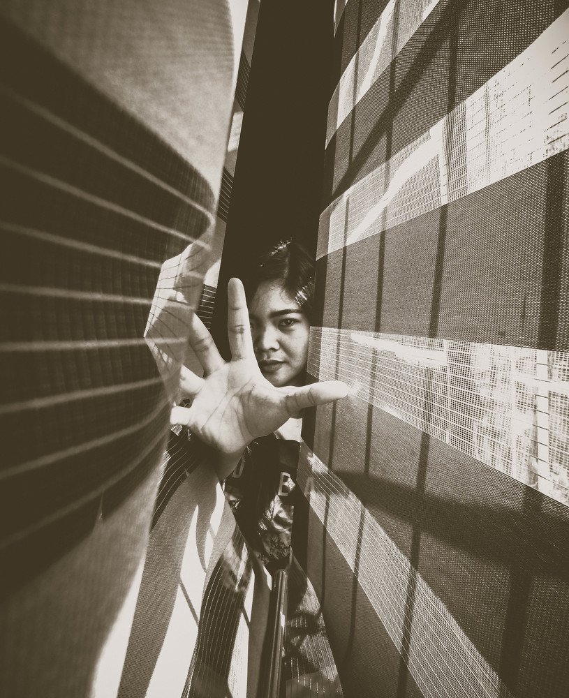 Wormhole of Thoughts