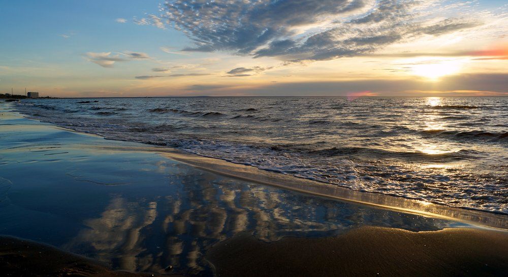 Осенний вечер у моря