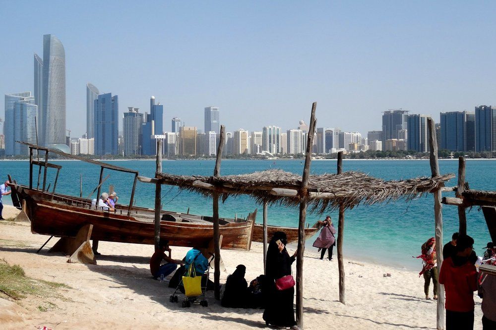 Пляж в Абу-Даби