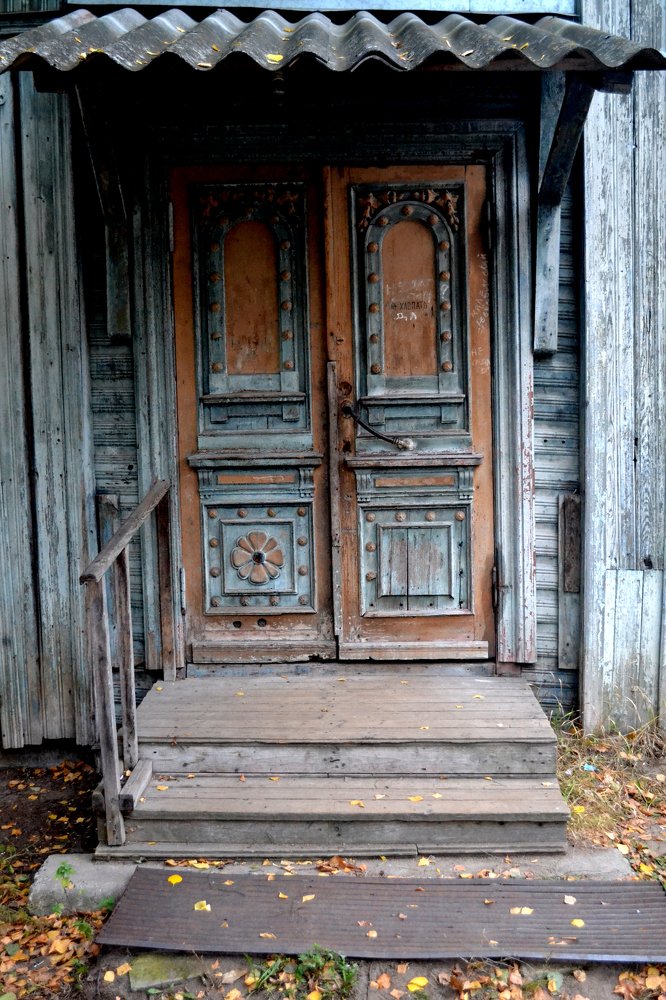 Старая дверь