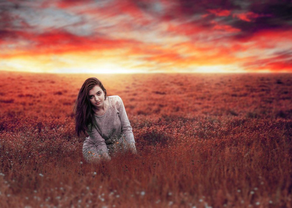 Девушка в поле