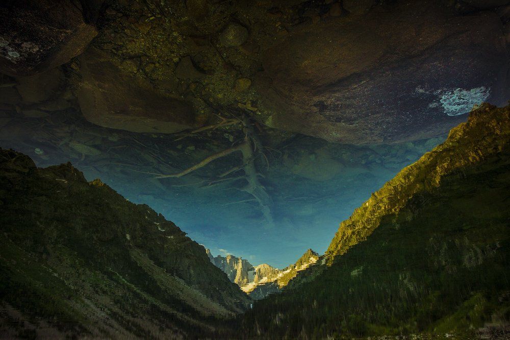 Отражение озера Гоб