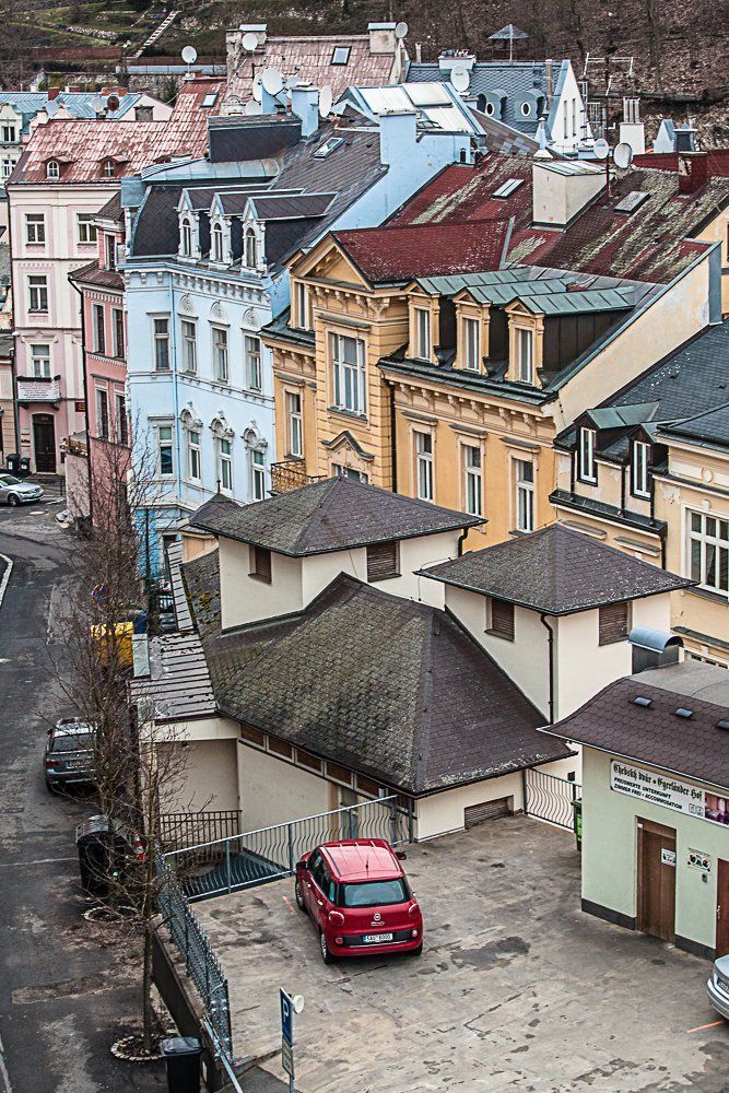 Красный авто