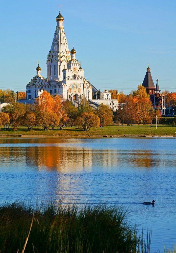 И колокольный звон ...