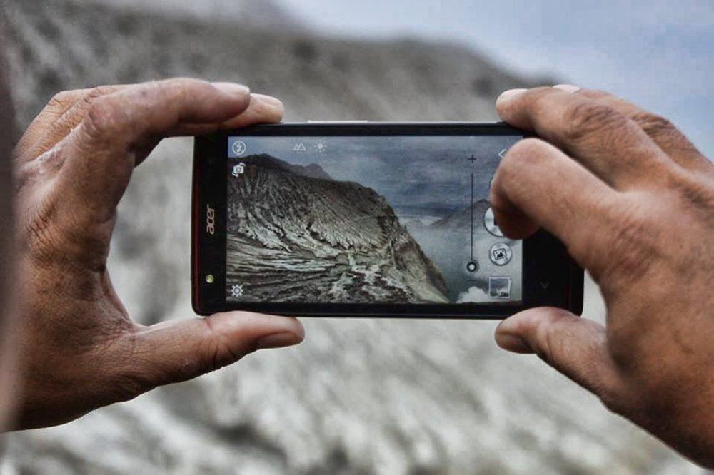 Small, Simple, Sharp