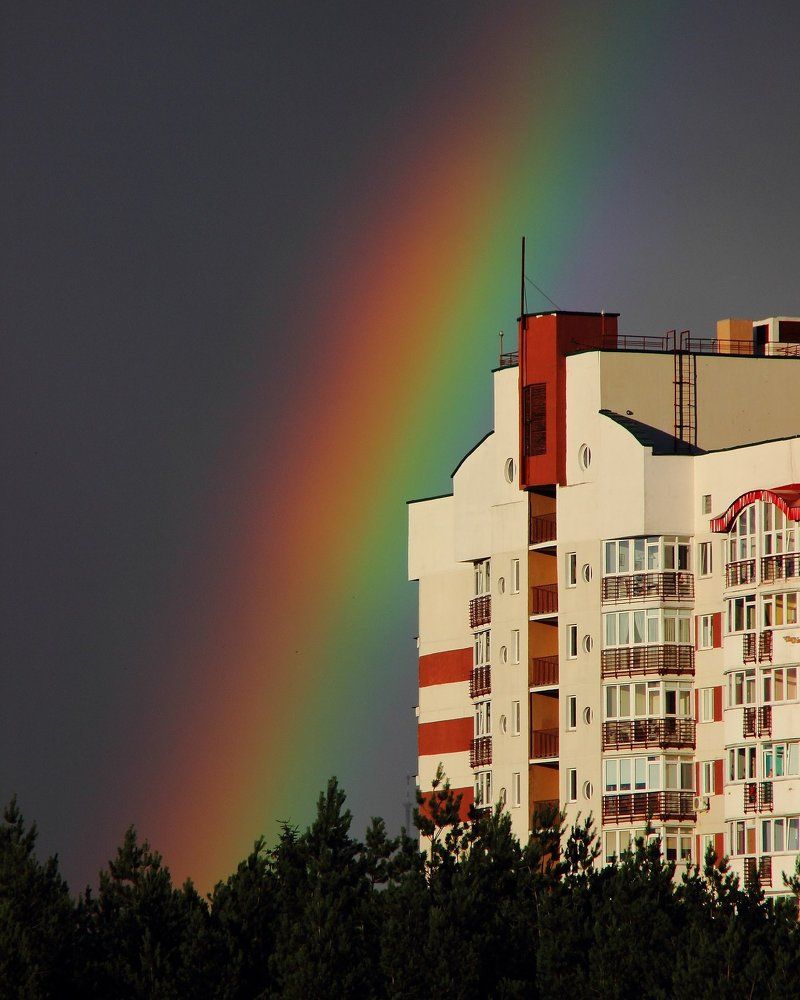 Яркая радуга в Минске