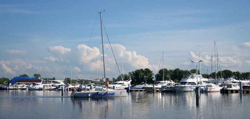 солнце, пляж, яхты...