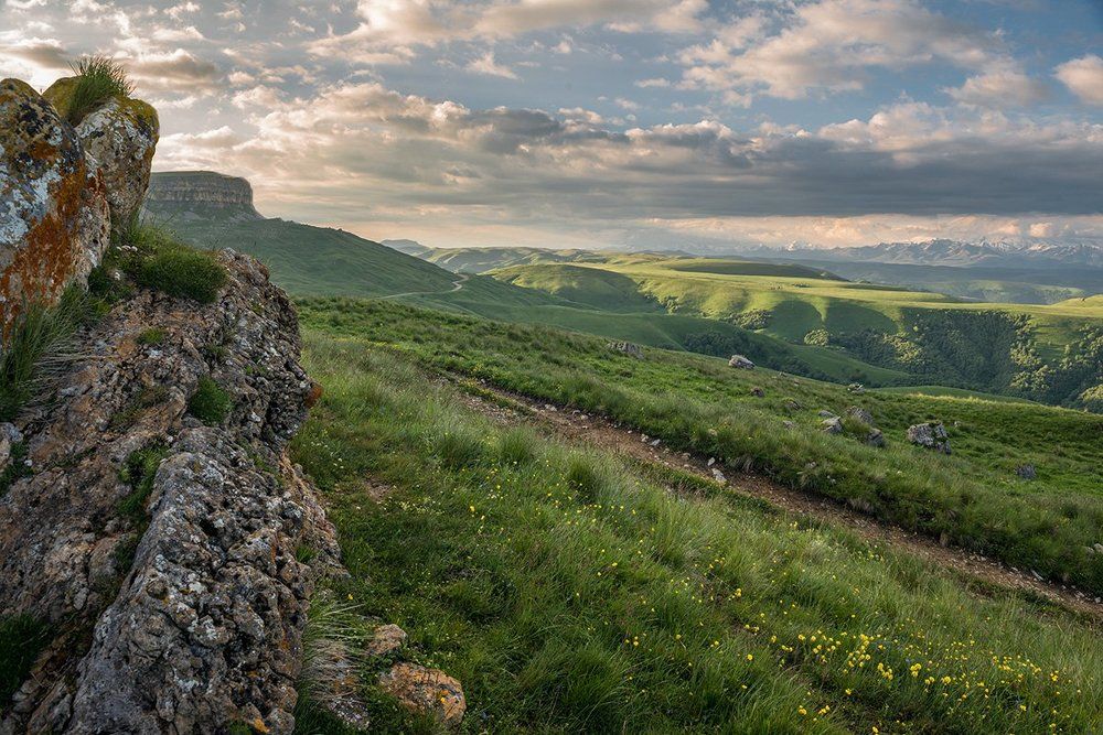 Перевал Гум-Баши (2040 м)
