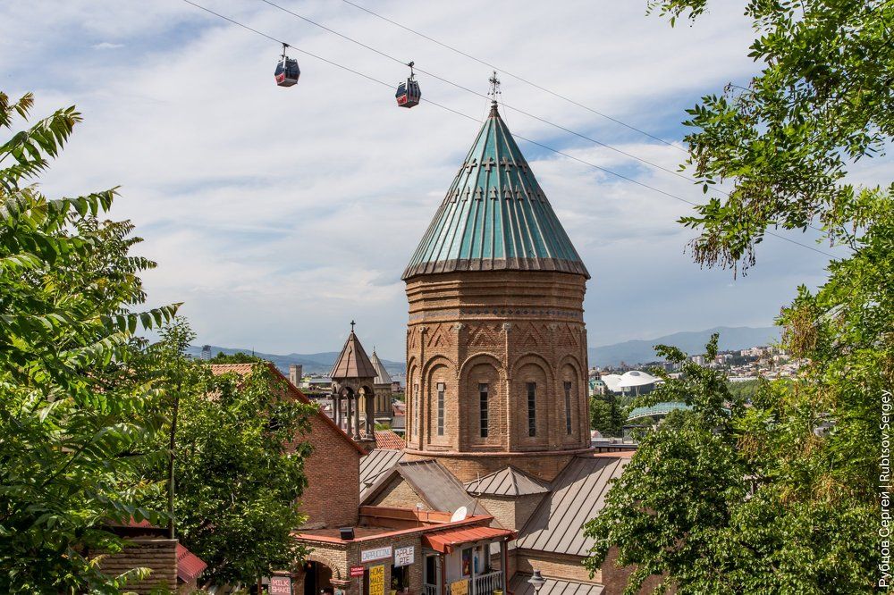 Пролетая над Тбилиси