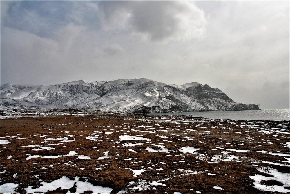 Крым   А вот такой м. Меганом зимой