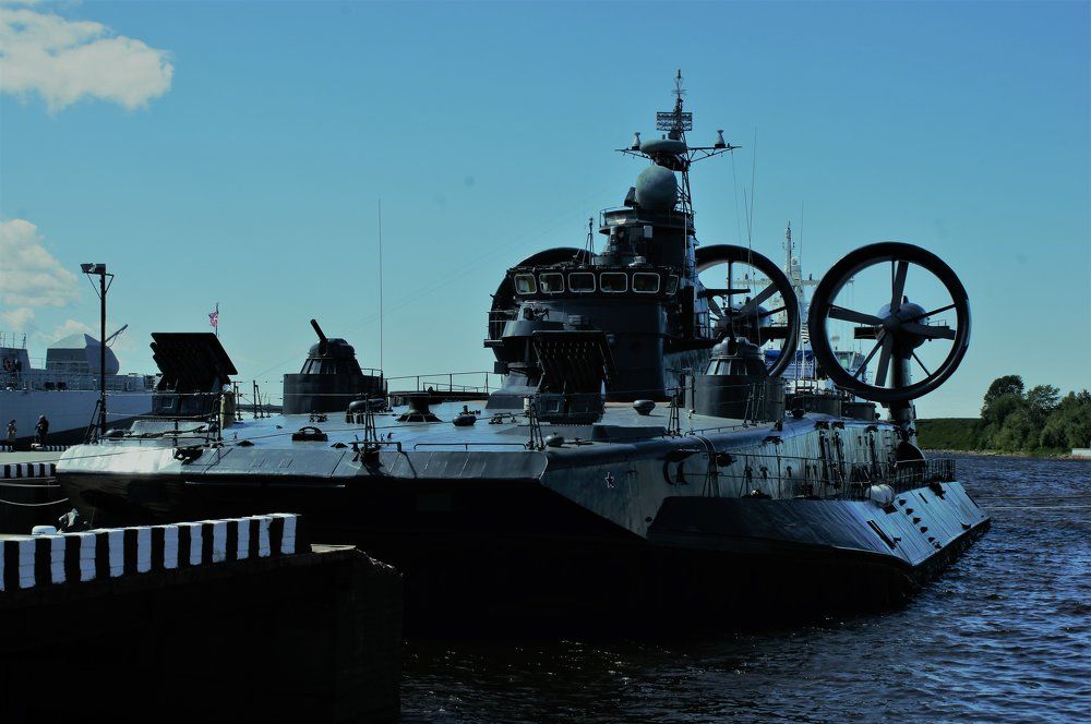 Боевой корабль
