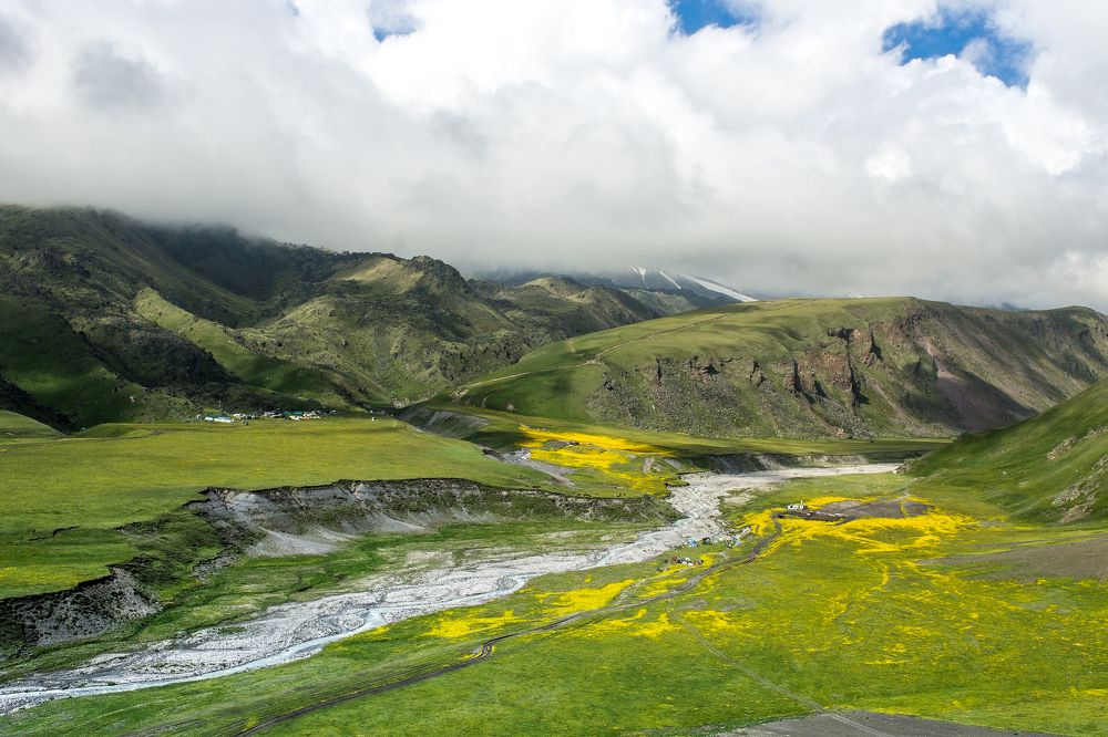Летние краски гор