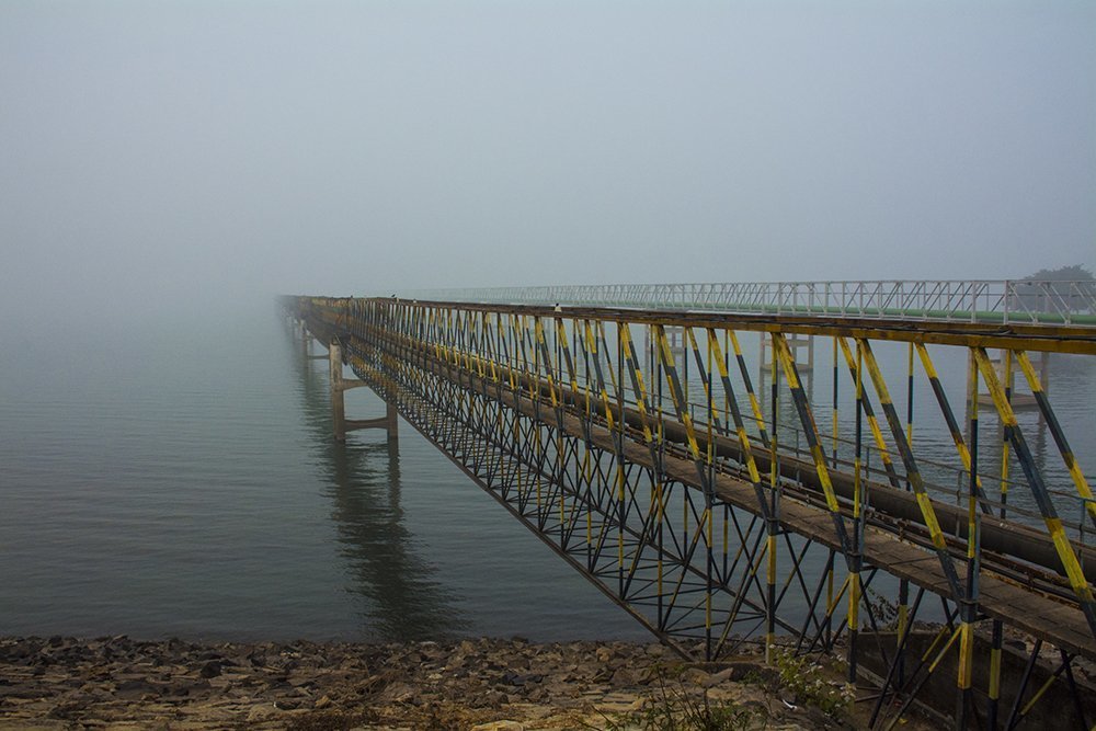 Vanishing bridge