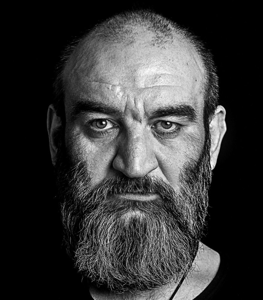 Горячее сердце холодная голова.