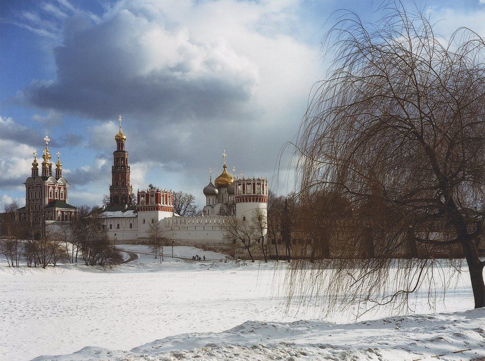 В предвечерних лучах