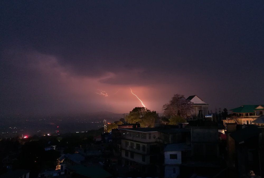 THUNDER STRUCK
