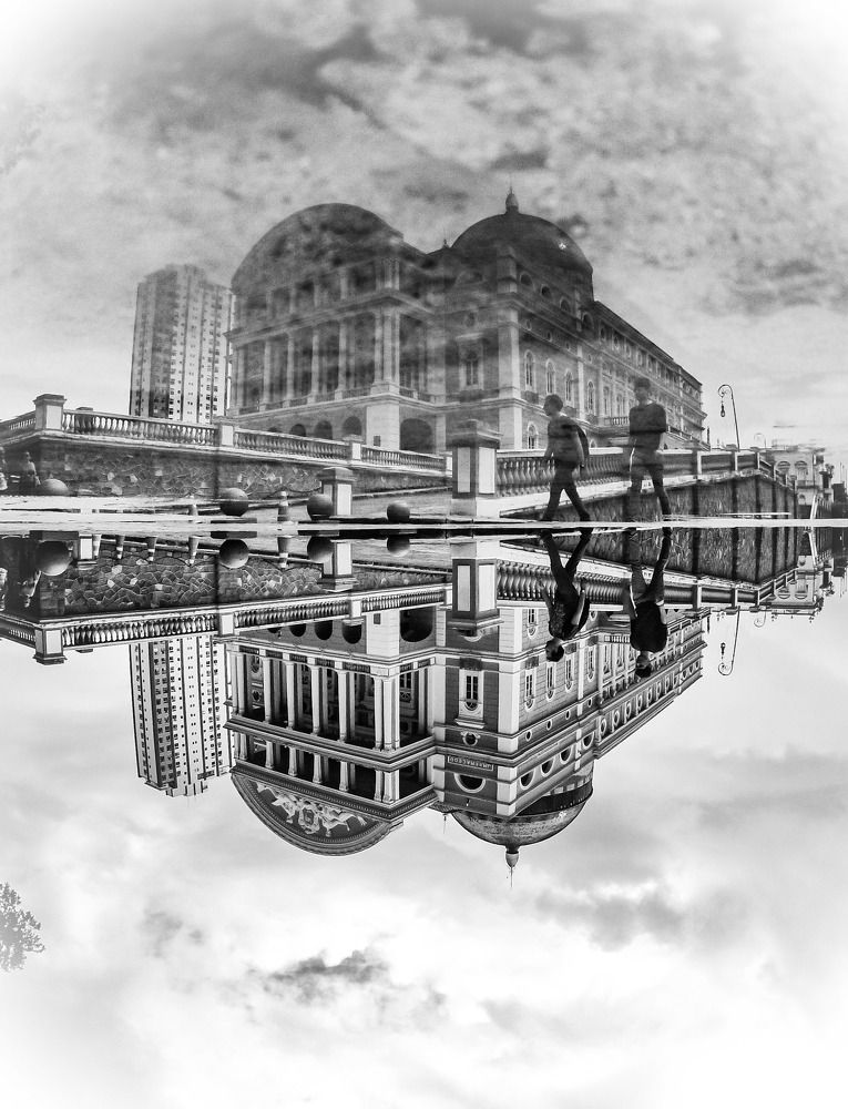 Reflex of Amazon Theatre