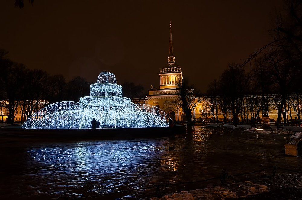 Купание в новогоднем фонтане