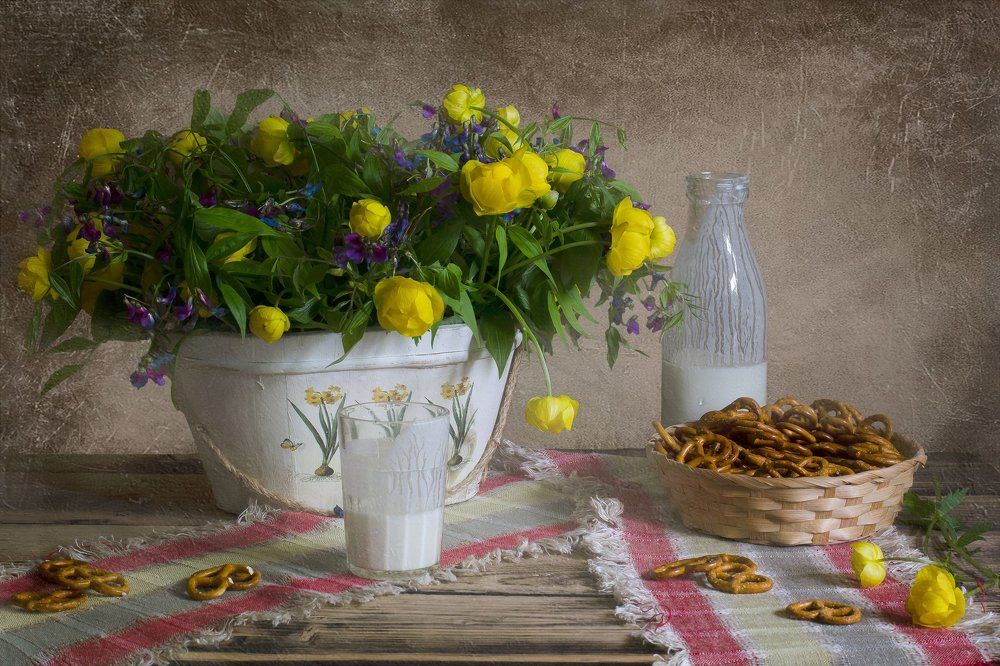 Кефир с крендельками