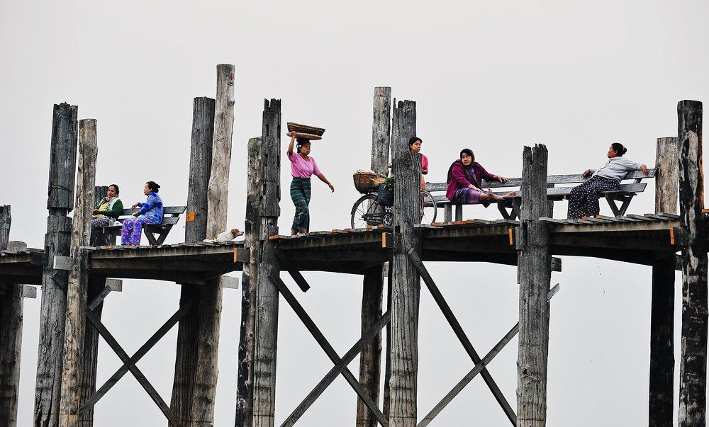 On the Ubein bridge
