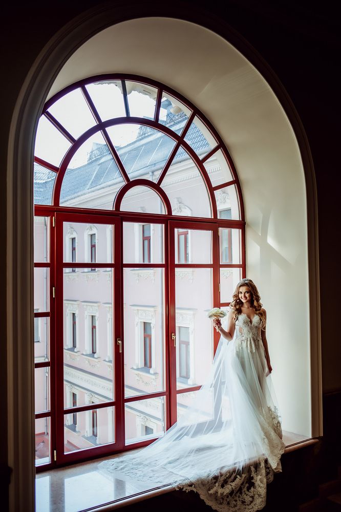 невеста в окне