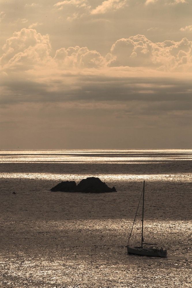 Вид с острова Понца