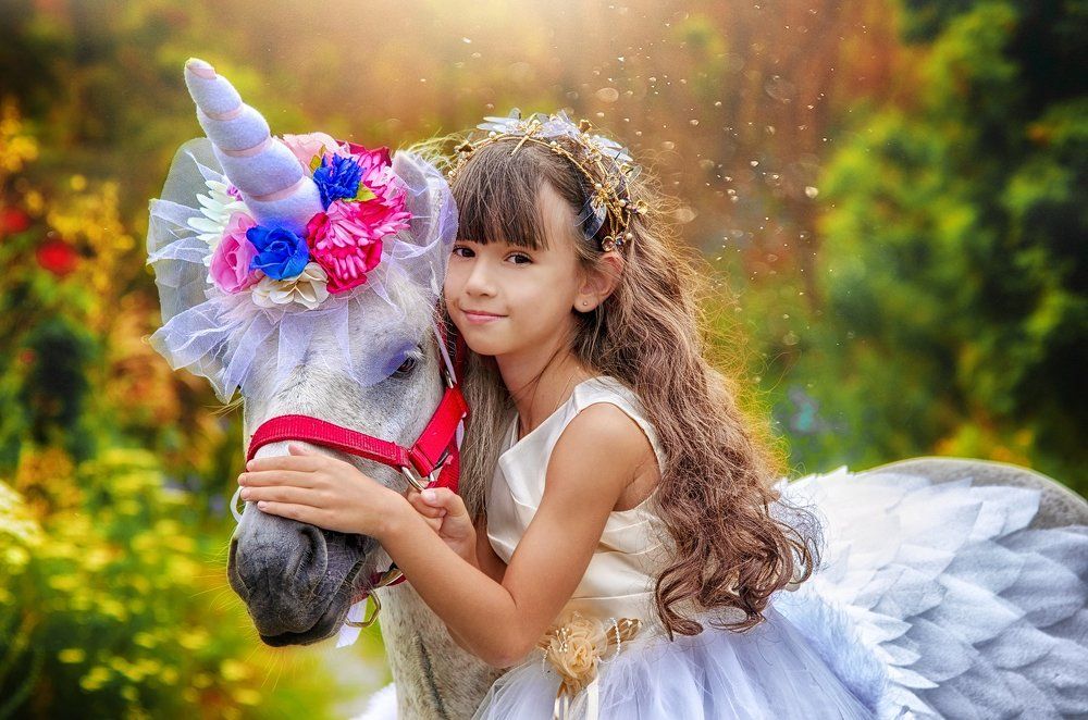 Сказочный единорог