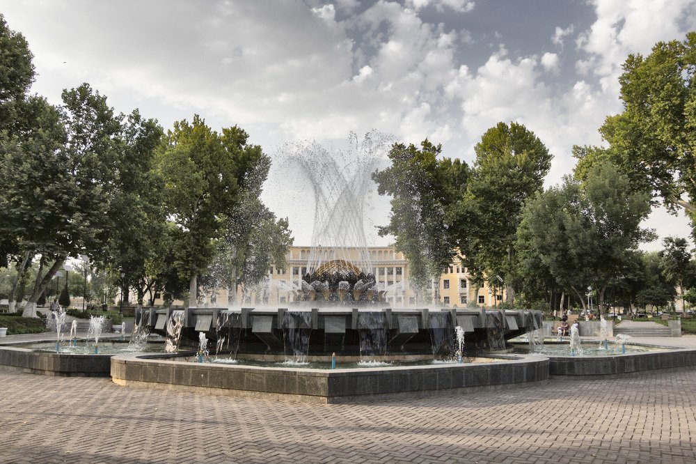 г. Ташкент, фонтан, рядом с Дворцом Текстильщиков