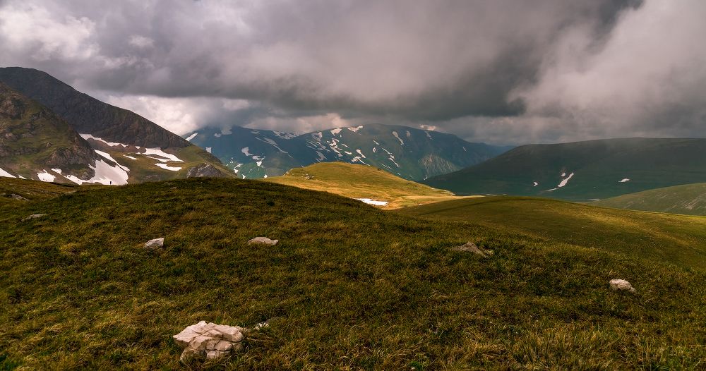 Под небом...