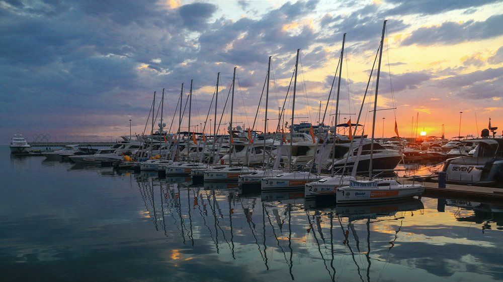 С Мечтой о Море и Просторе...