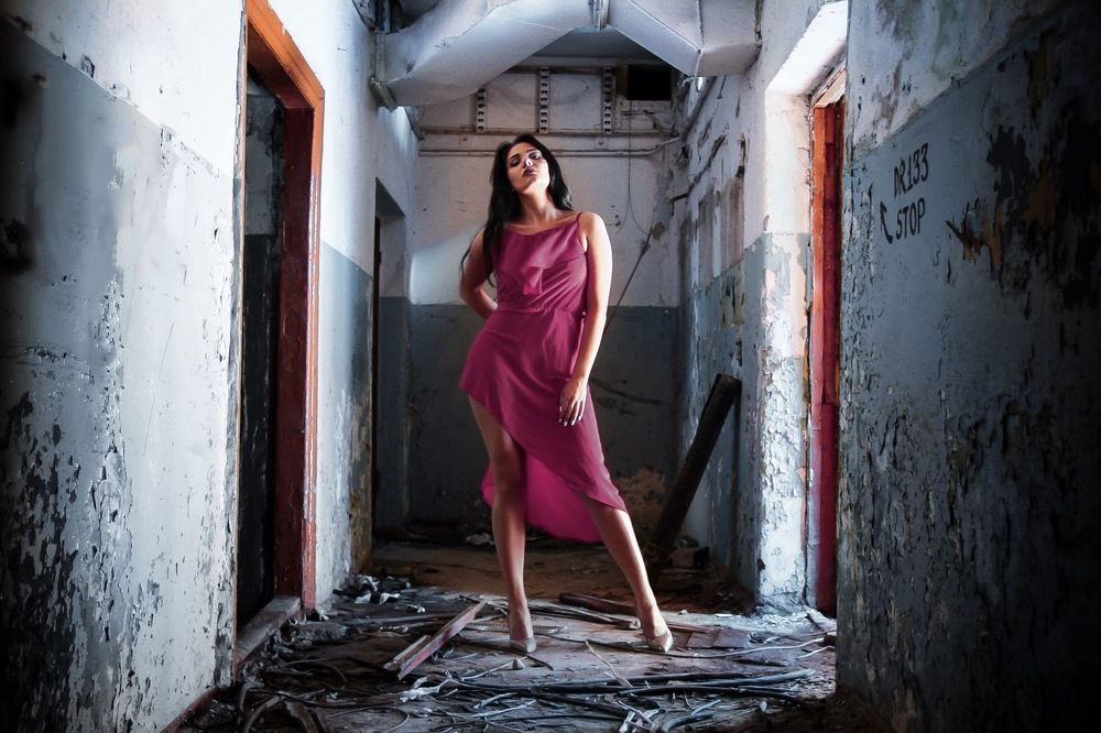 On the ruins of the past