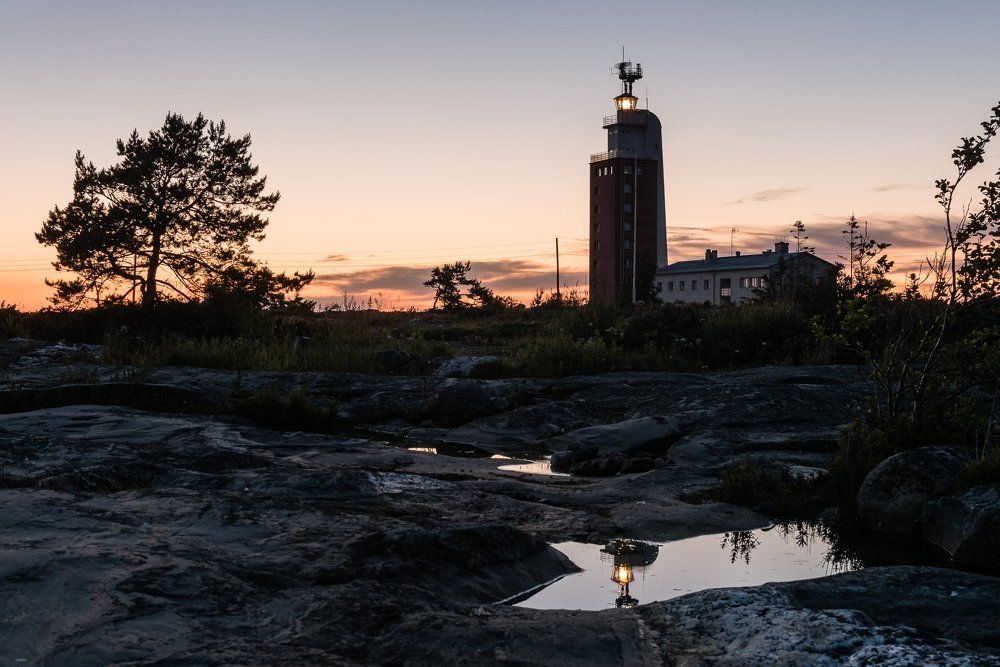 Маяк на закате