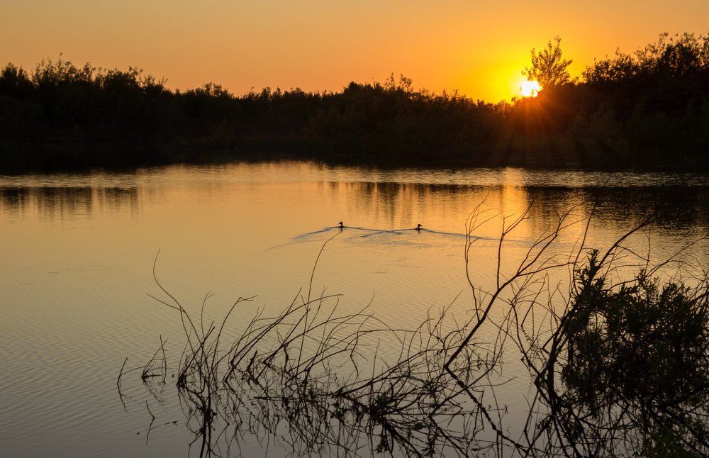 Закат та речке Яя.