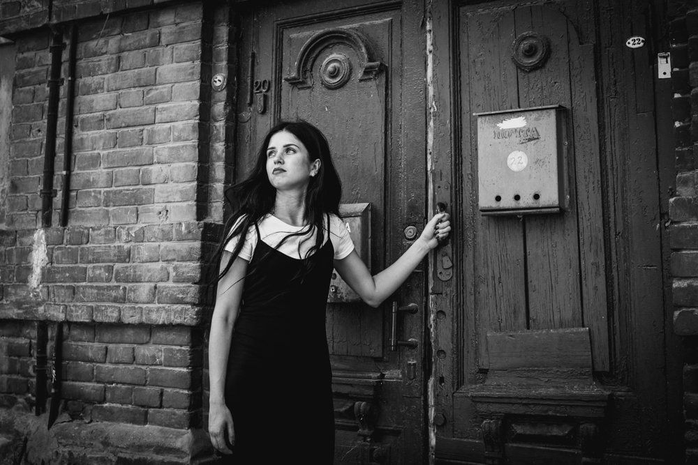 По старому городу бродя