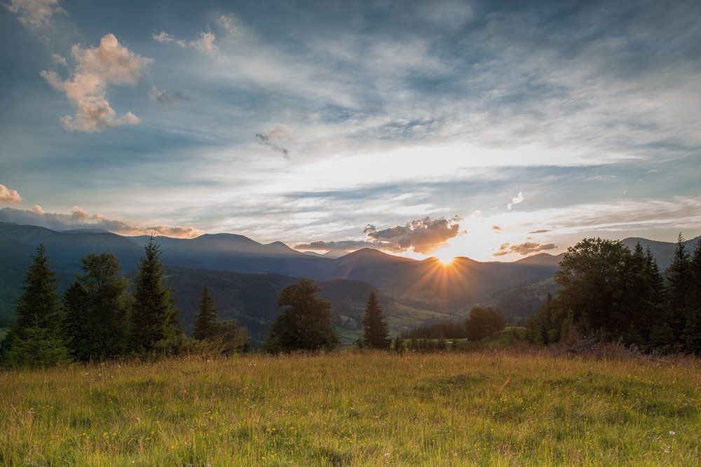 Закат в Карпатах / Sunrise in Carpathians