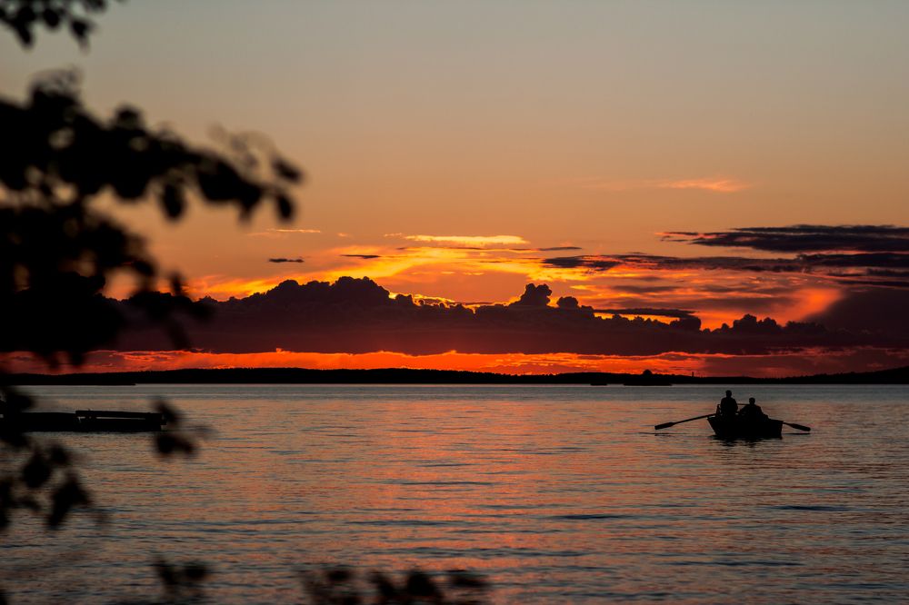 На встречу закату.