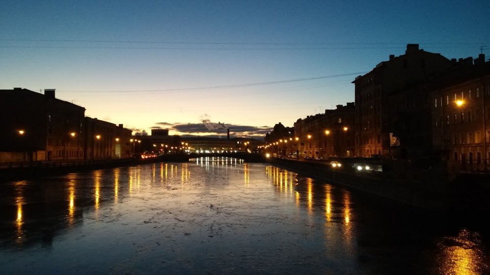 Морозный осенний вечер