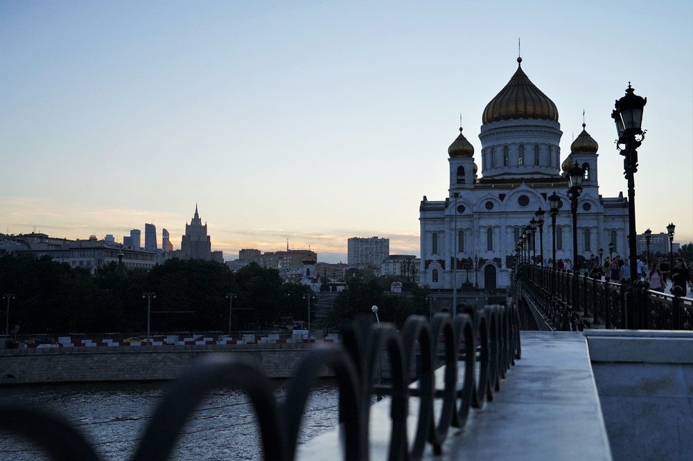 Храм Христа Спасителя. Вечер.