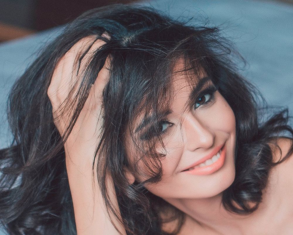 Happiness seems to be loneliness