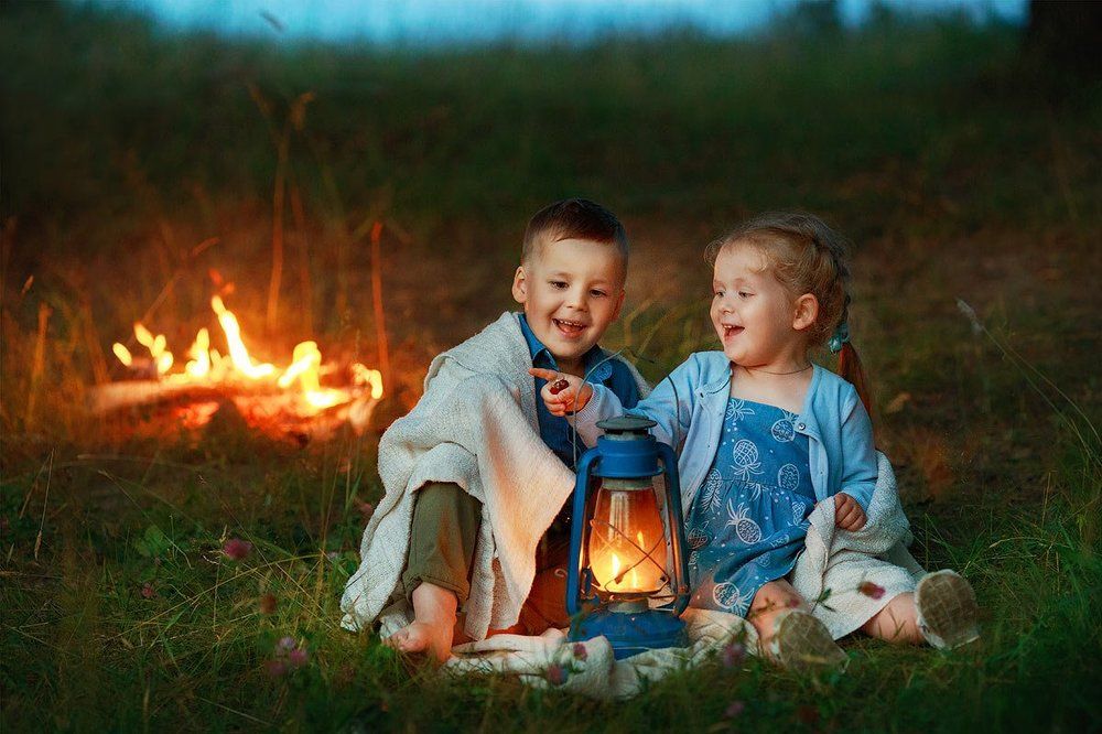 Ночь.Озеро.Фонарь.Двое