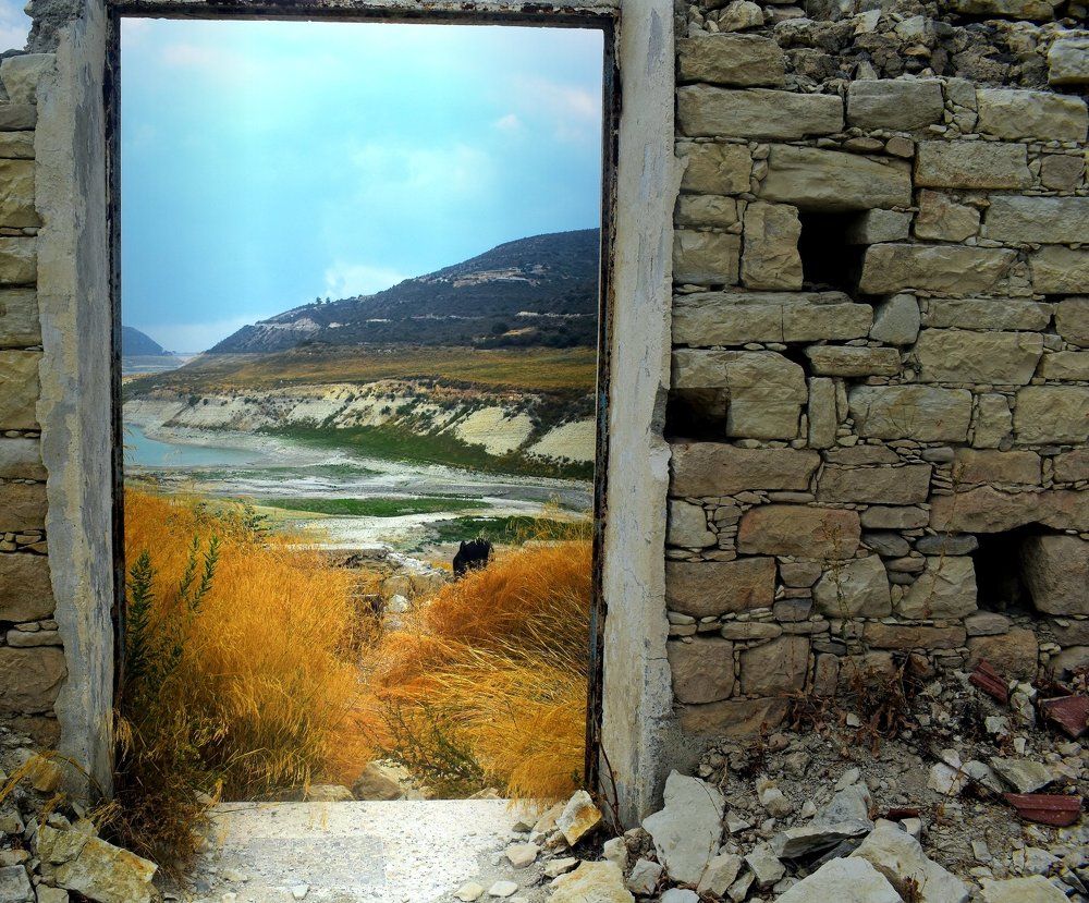 Дверь в Нарнию.