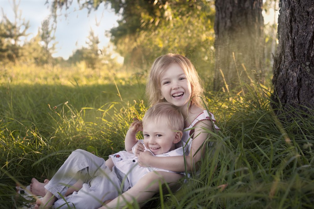 Брат и сестра