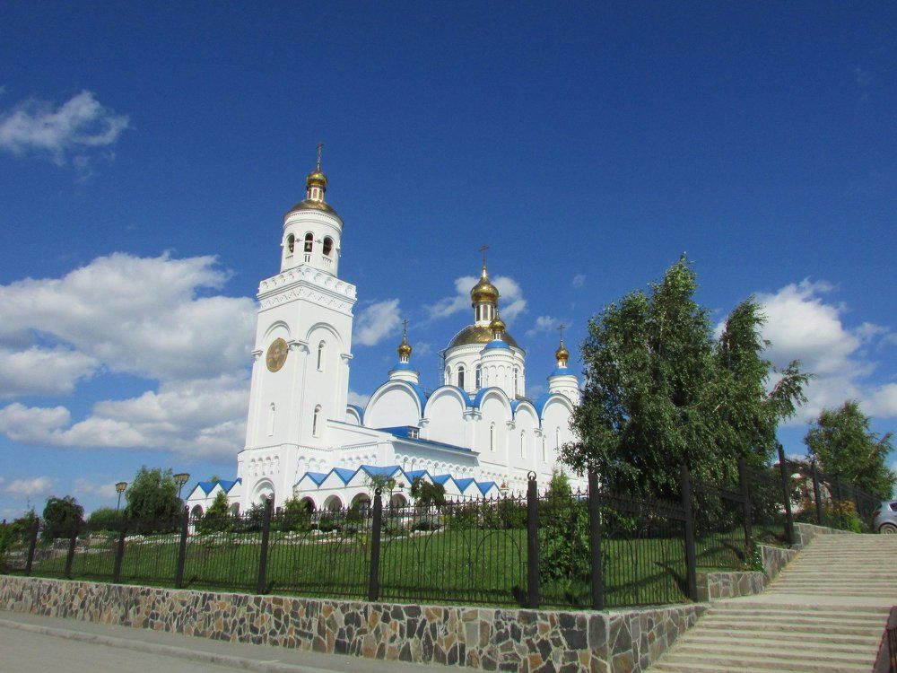Храм