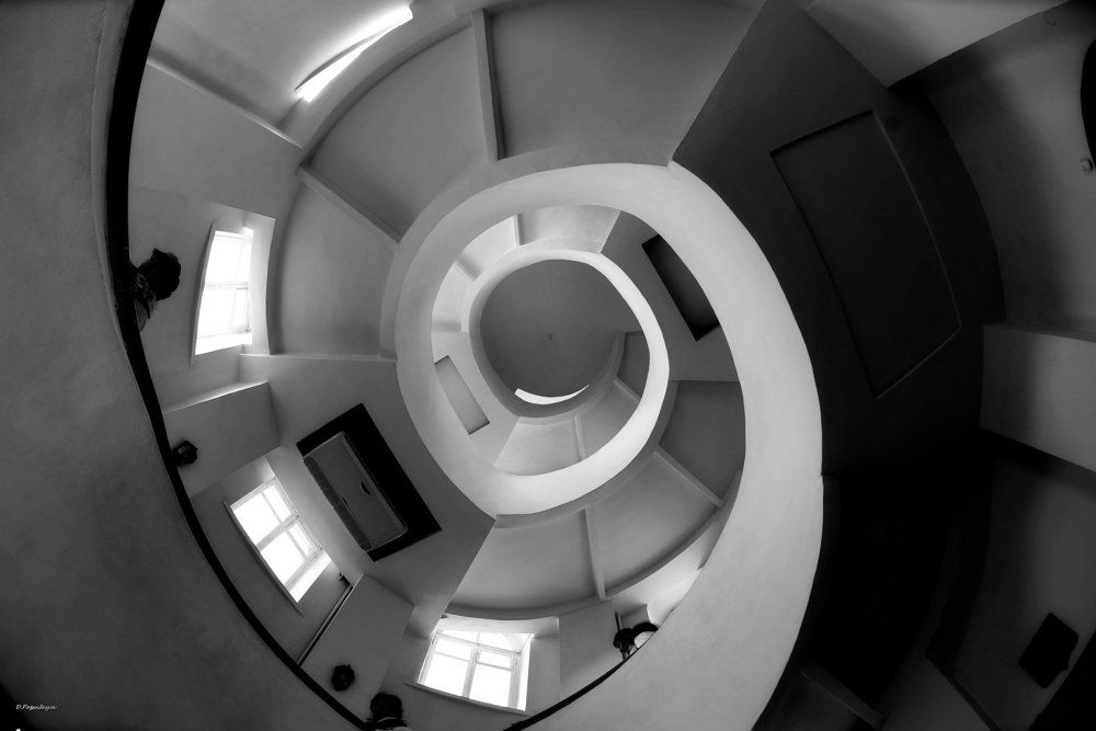 Спускаясь с небес...