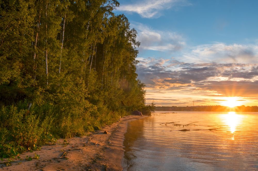 Закат на Волге
