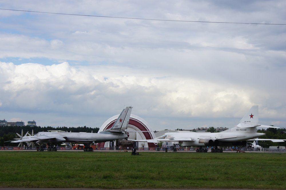 МАКС2017