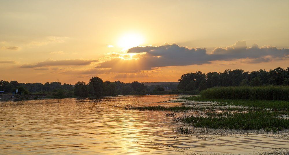 Август, закат