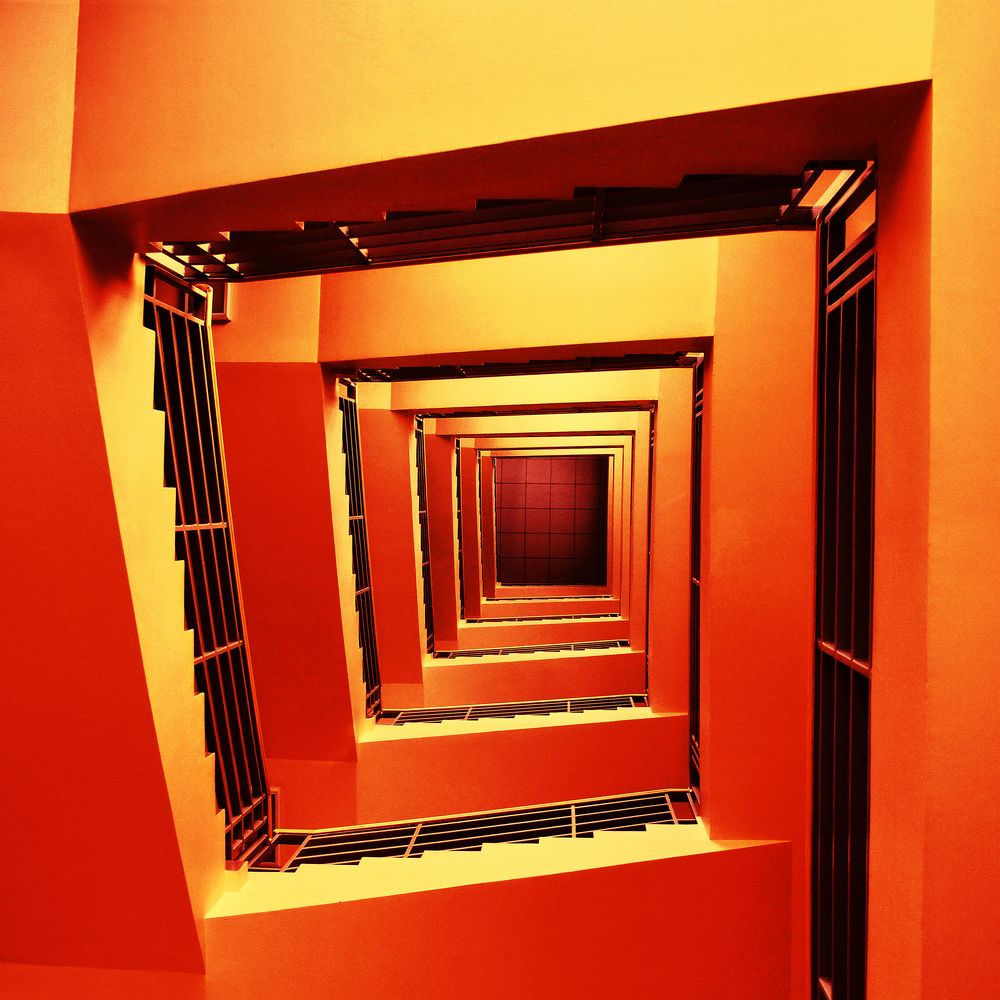 Вверх по лестнице, ведущей вниз