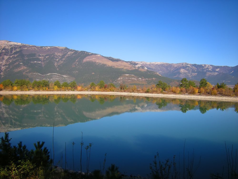 Озеро Магоби в Ялте